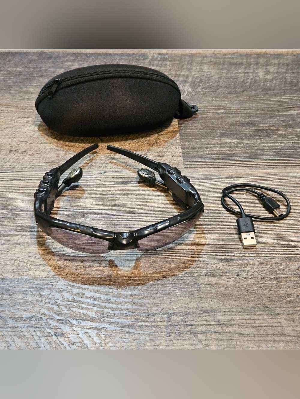 Sunglasses MP3 Player & Case